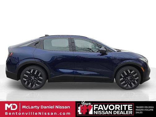 Deep Ocean Blue Pearl 2026 Nissan Leaf PLATINUM+