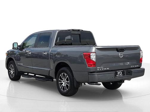 2021 Nissan Titan SV