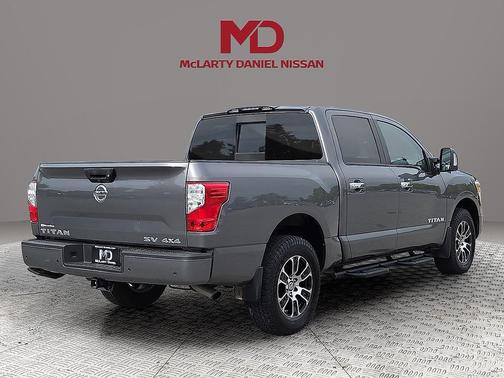 2021 Nissan Titan SV