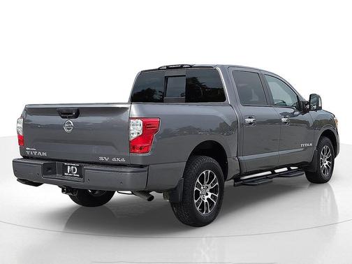 2021 Nissan Titan SV