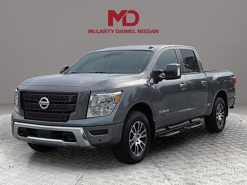 2021 Nissan Titan SV