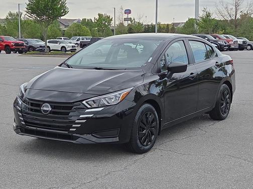Super Black 2024 Nissan Versa 1.6 S