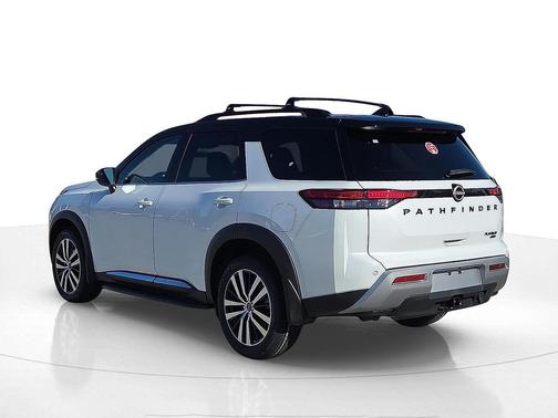 2025 Nissan Pathfinder Platinum 4WD