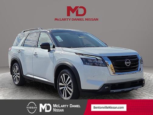 2025 Nissan Pathfinder Platinum 4WD