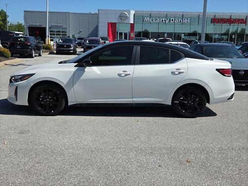 2025 Nissan Sentra SR