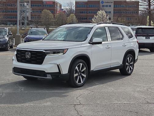 2023 Honda Pilot AWD Elite