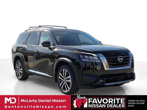 2025 Nissan Pathfinder Platinum 4WD