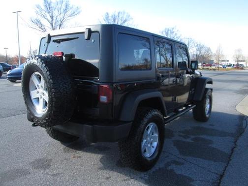 Photo 4 of 26 of 2015 Jeep Wrangler Unlimited Sport