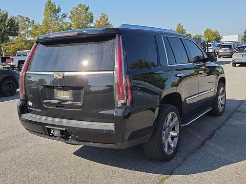 2020 Cadillac Escalade Luxury