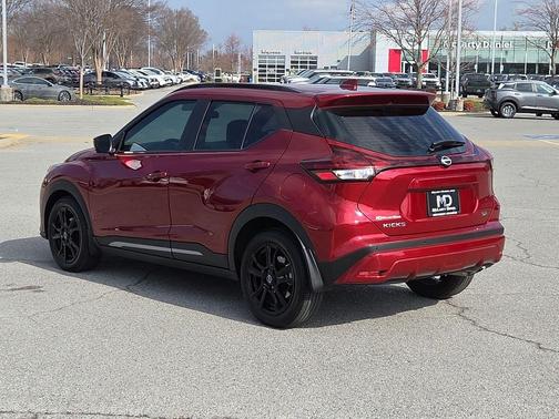 2024 Nissan Kicks SR