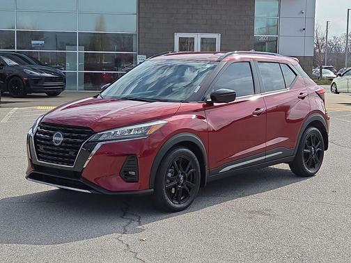 2024 Nissan Kicks SR