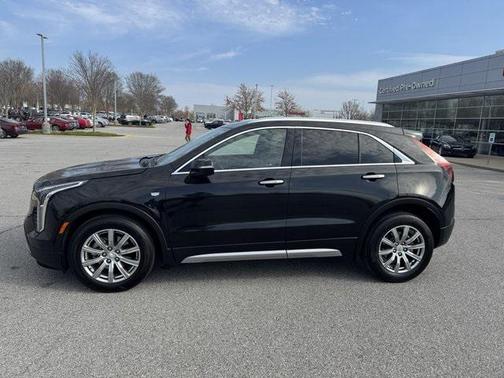2023 Cadillac XT4 Premium Luxury