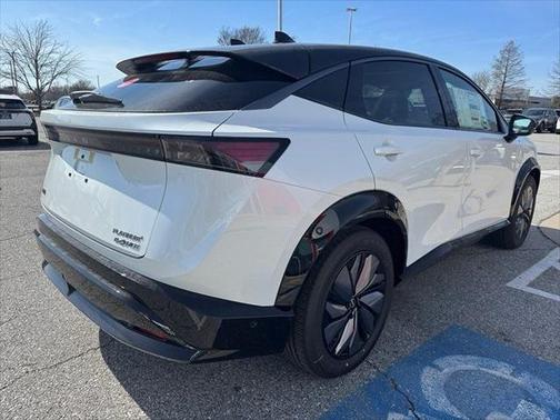 2025 Nissan ARIYA PLATINUM+