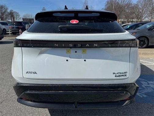 2025 Nissan ARIYA PLATINUM+