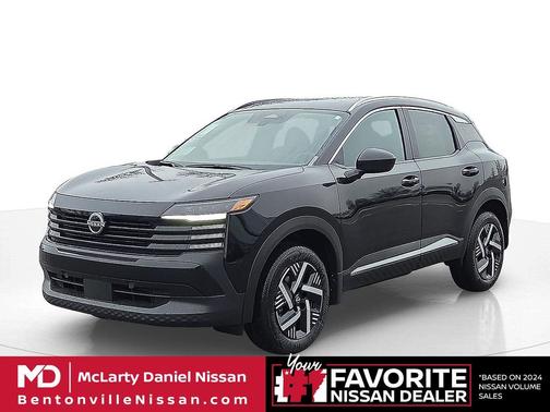 Super Black 2026 Nissan Kicks SV