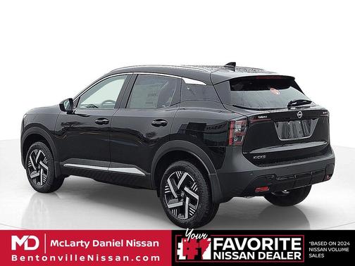 Super Black 2026 Nissan Kicks SV