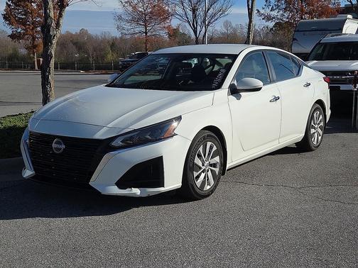 2023 Nissan Altima S FWD