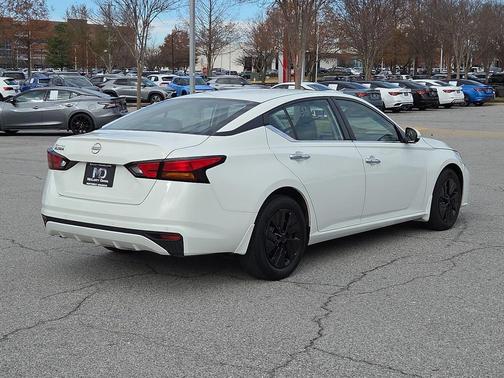 2023 Nissan Altima S FWD