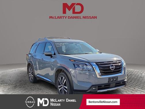 2023 Nissan Pathfinder Platinum 4WD