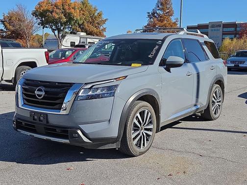 2023 Nissan Pathfinder Platinum 4WD