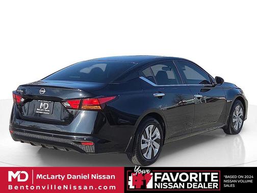 Super Black 2024 Nissan Altima S FWD