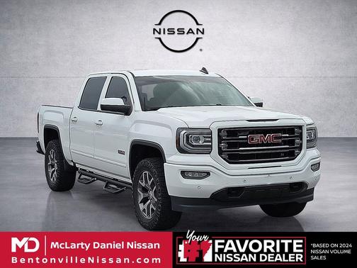 Summit White 2017 GMC Sierra 1500 SLT
