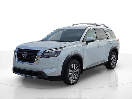2025 Nissan Pathfinder SL 4WD