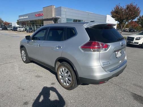 2015 Nissan Rogue S