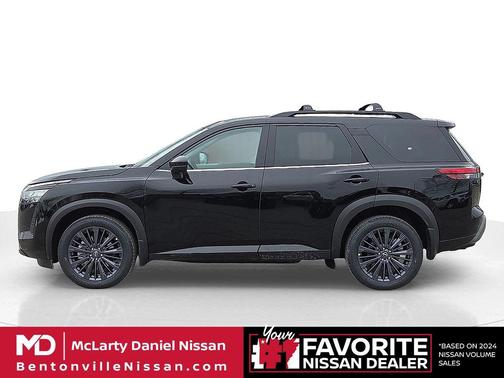 Super Black 2026 Nissan Pathfinder SL