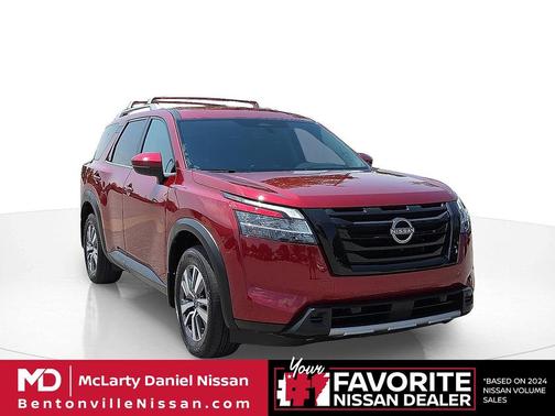 2024 Nissan Pathfinder SL 4WD