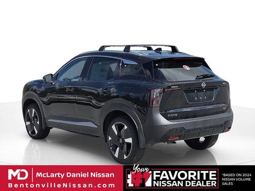 Super Black 2026 Nissan Kicks SR