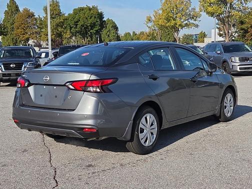 2025 Nissan Versa 1.6 S