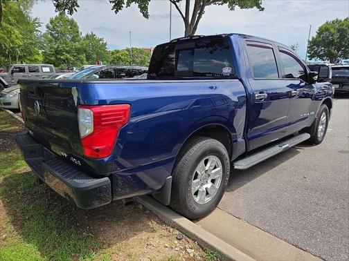 2019 Nissan Titan SV