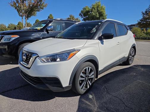 2020 Nissan Kicks SV