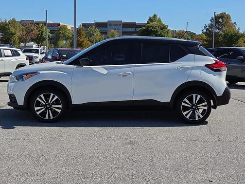 2020 Nissan Kicks SV