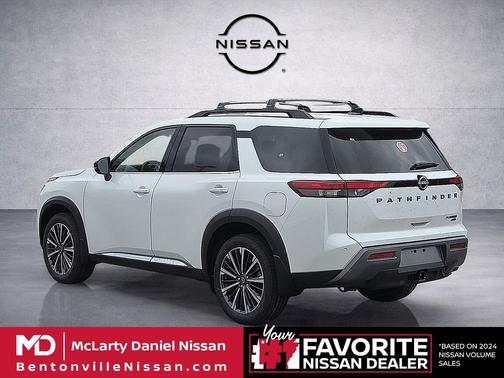 Everest White Pearl Tricoat 2026 Nissan Pathfinder Platinum