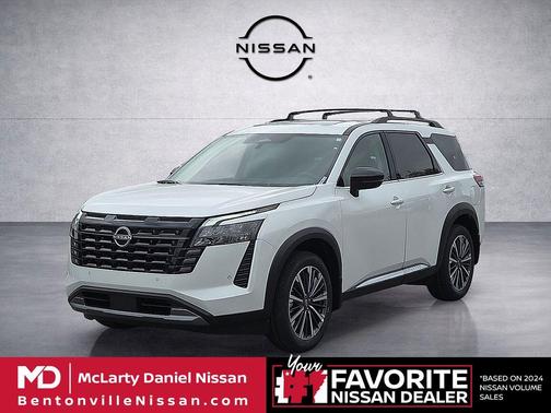 Everest White Pearl Tricoat 2026 Nissan Pathfinder Platinum