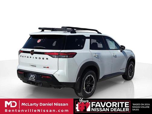 Everest White Pearl Tricoat 2026 Nissan Pathfinder Rock Creek