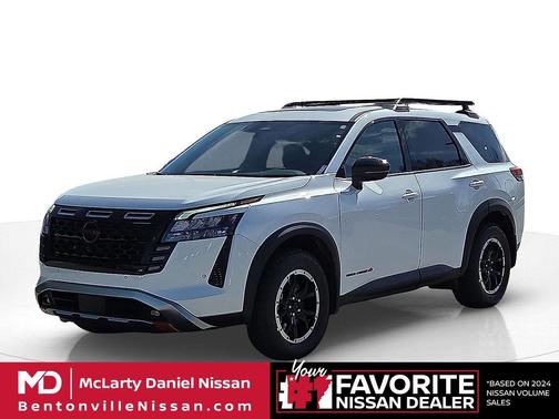 Everest White Pearl Tricoat 2026 Nissan Pathfinder Rock Creek