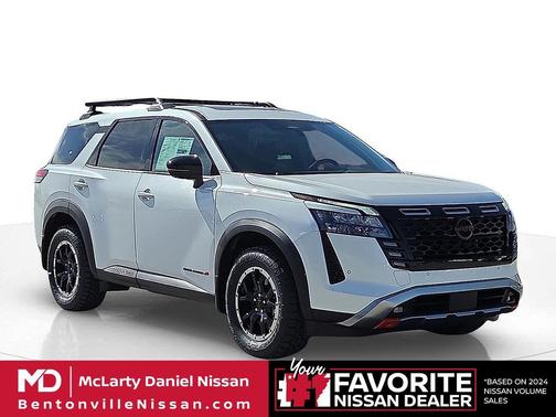 Everest White Pearl Tricoat 2026 Nissan Pathfinder Rock Creek