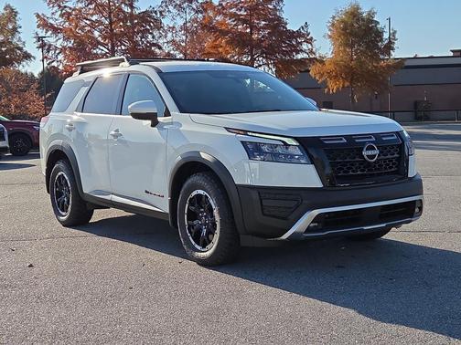 2025 Nissan Pathfinder Rock Creek 4WD
