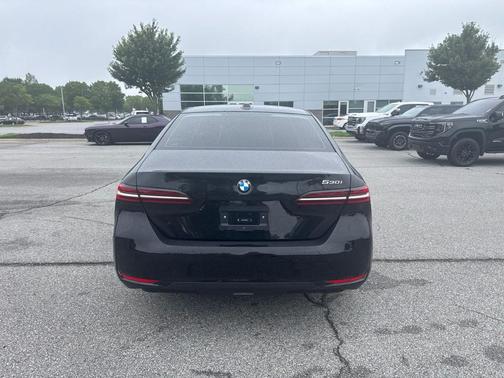 Black Sapphire Metallic 2024 BMW 530 530i