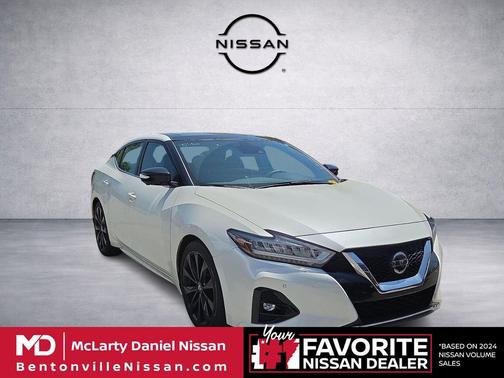 Pearl White Tricoat 2020 Nissan Maxima 3.5 SR