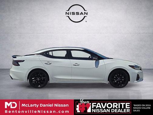 Pearl White Tricoat 2020 Nissan Maxima 3.5 SR