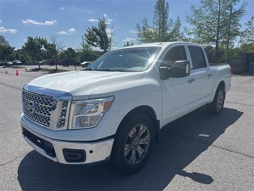 2018 Nissan Titan SV