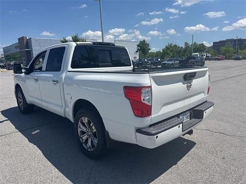 2018 Nissan Titan SV