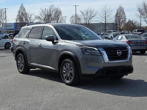 2025 Nissan Pathfinder SV FWD