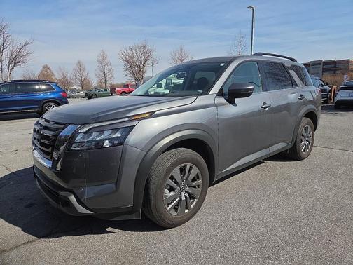 2025 Nissan Pathfinder SV FWD