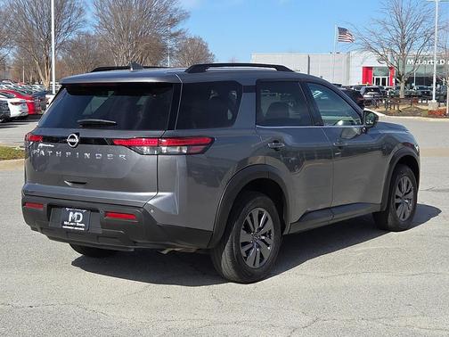 2025 Nissan Pathfinder SV FWD