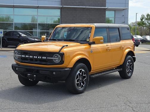 2022 Ford Bronco Outer Banks